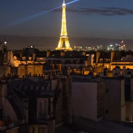 Cosy Eiffel Tower View Apartman